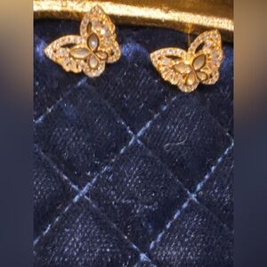 18k over sterling silver mother pearl and cz cutest pair of earrings.